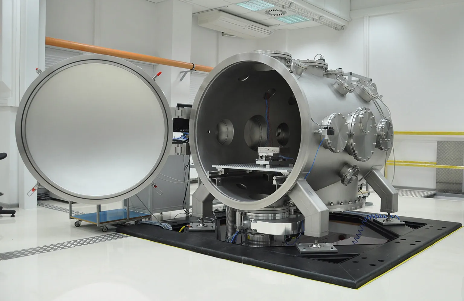 Ion Thruster Chamber