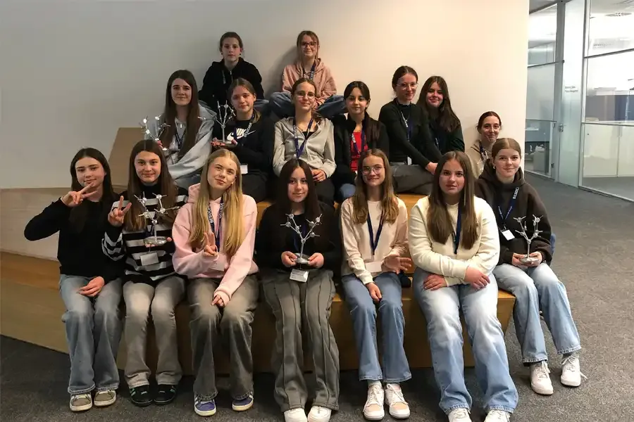 Girls Day Pfeiffer News