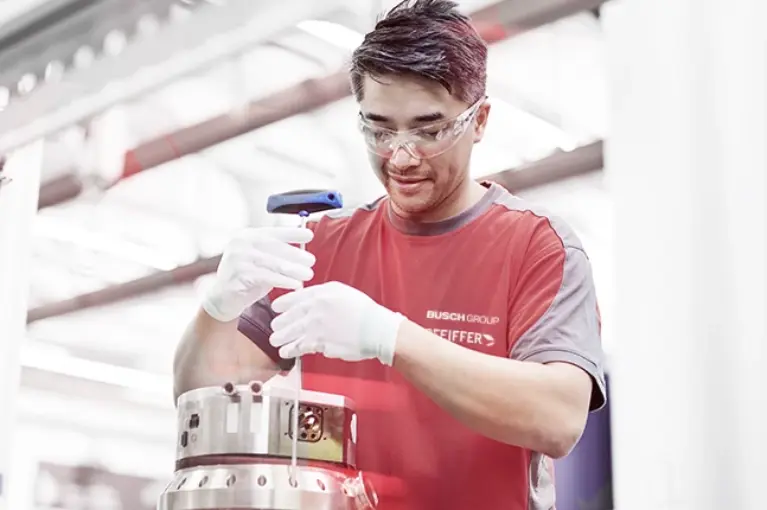 pvacademy_maintenance_on_hipace_turbopumps